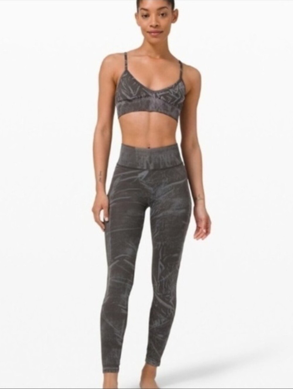 Lululemon EBB to Street Tight